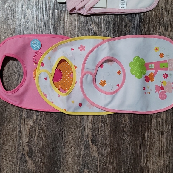 Brand NWT two packs six total baby bibs 0-9 months George baby and koala baby - Picture 4 of 7